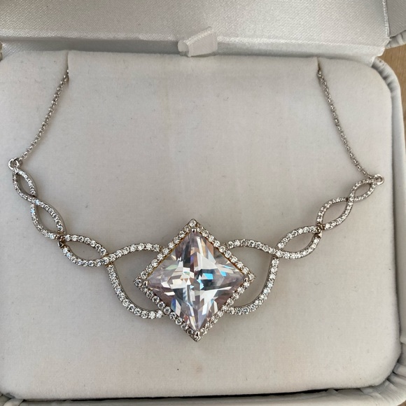 Desiree for KV Bijou Necklace - Picture 3 of 5